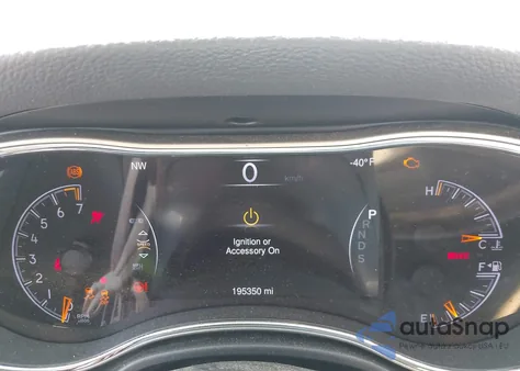 2015 Jeep Grand Cherokee Limited z USA, uszkodzony, nr VIN 1C4RJFBG8FC770228